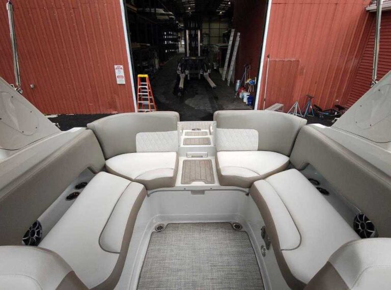 2023 Crownline 270 SS US-KIS88960F223 [photo 49]